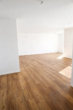 Wohnraum - Zweitbezug im modernen Neubau: Helle, hochwertige 2-Zimmer Wohnung