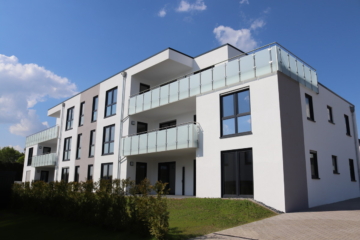Wohnen im Neubau! Hochwertige 2-Zimmer-Wohnung im OG, 32105 Bad Salzuflen, Etagenwohnung