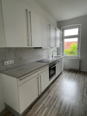 Schöne 2-Zimmer Wohnung mit Einbauküche mitten in Lage!, 32791 Lage, Etagenwohnung