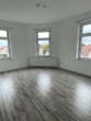Wohnzimmer - Schöne 2-Zimmer Wohnung mit Einbauküche mitten in Lage!
