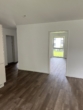 Blick aus Wohnbereich in Flur und Zimmer - Exklusive Wohnung mit Sonnenbalkon